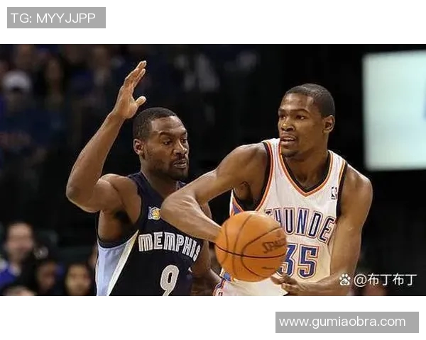 布克如何凭借战术理解与节奏掌控能力持续影响整场比赛走势