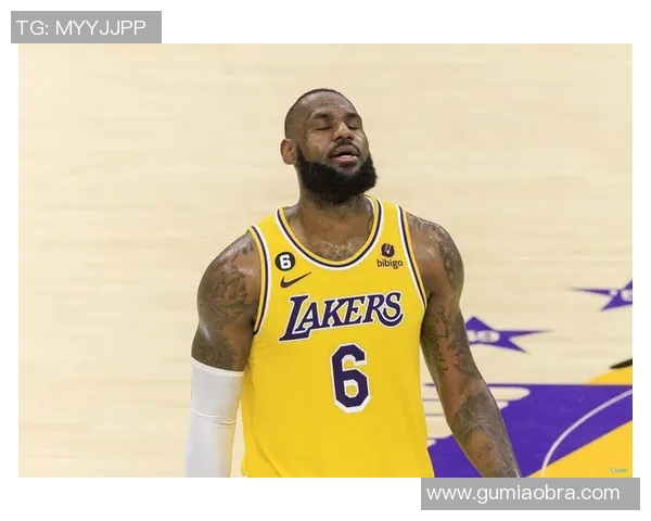 湖人凭神奇操作瞬间爆火登顶热搜引全网热议