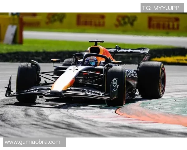 F1赛车手赛前准备与比赛策略制定的关键要素及执行方式分析 F1赛车手赛前准备与比赛策略制定的关键要素及执行方式分析