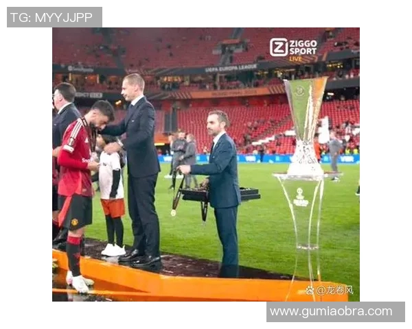 突发！欧联宣布将离队，球迷不舍告别
